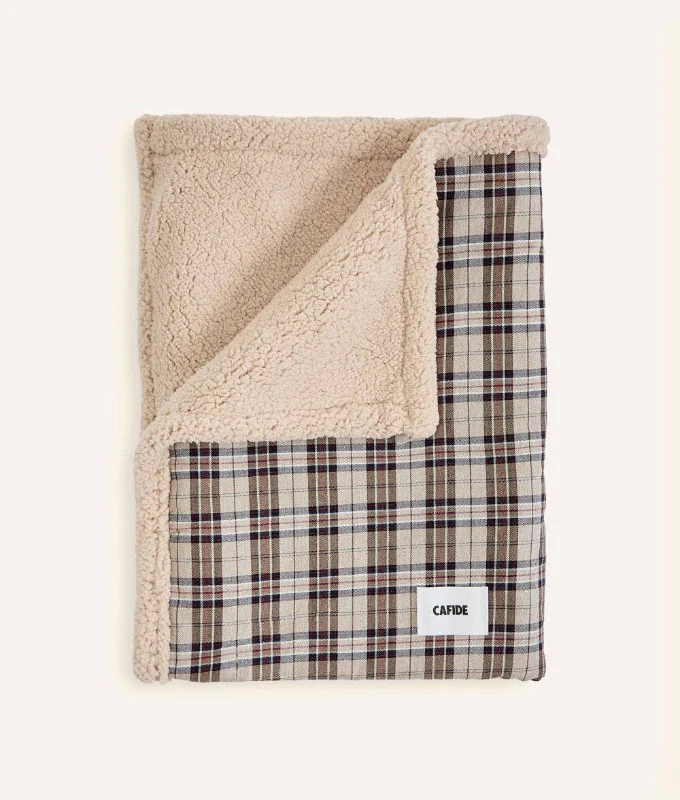 Toia Dog Blanket // Windsor Tweed